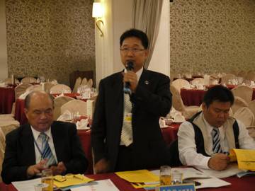 參加全聯會第六屆第一次臨時會員代表大會